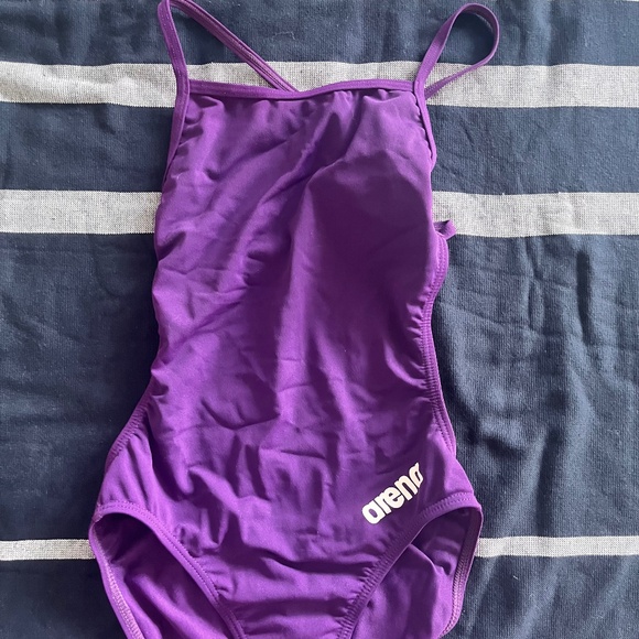 Arena Sports Girls Swimsuit, Size 26 - Picture 1 of 4